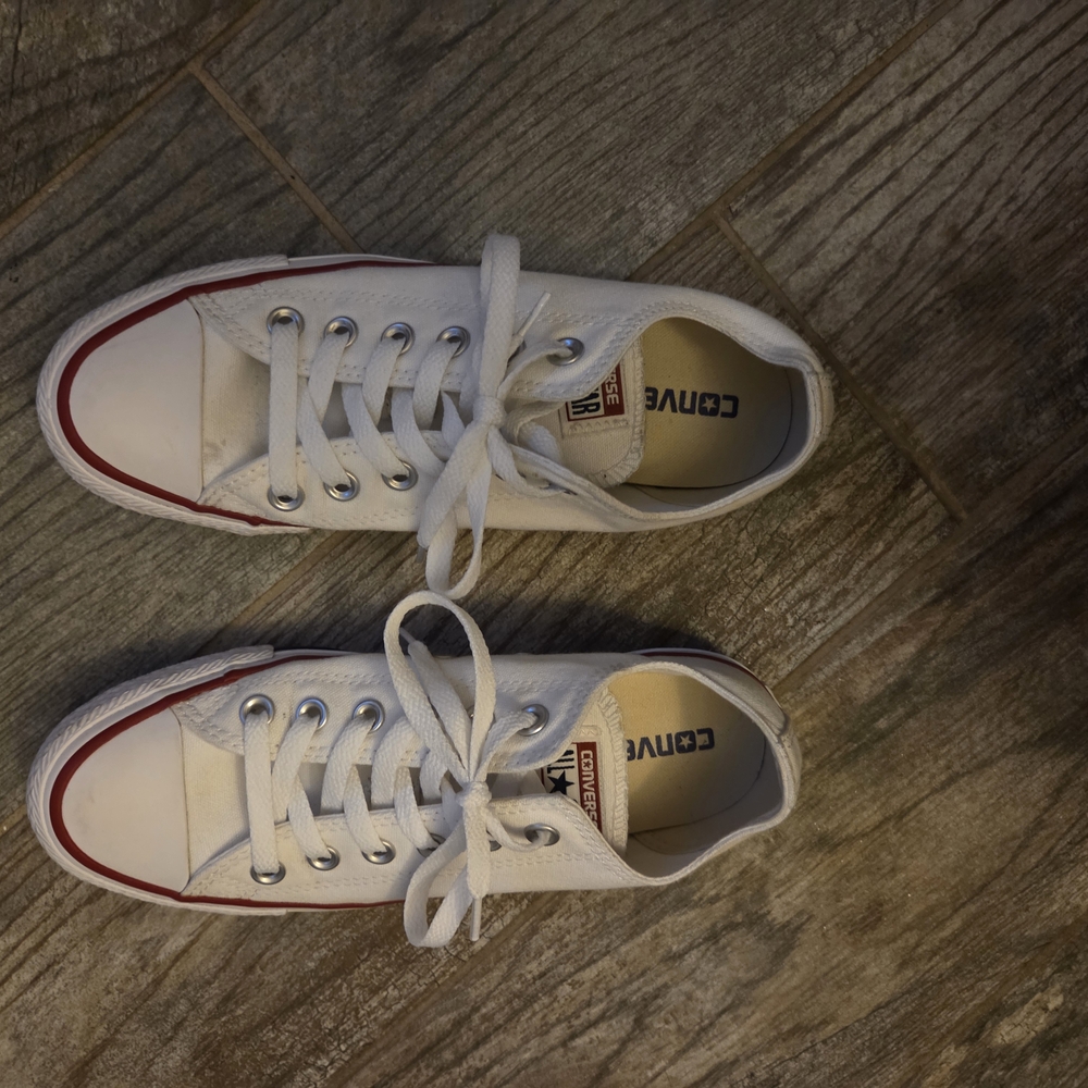 Converse White Sneakers Classic Canvas Low-Top